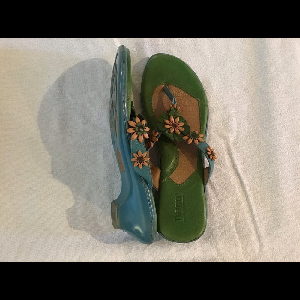 Women’s Born Low Wedge Heel sandal flip flop